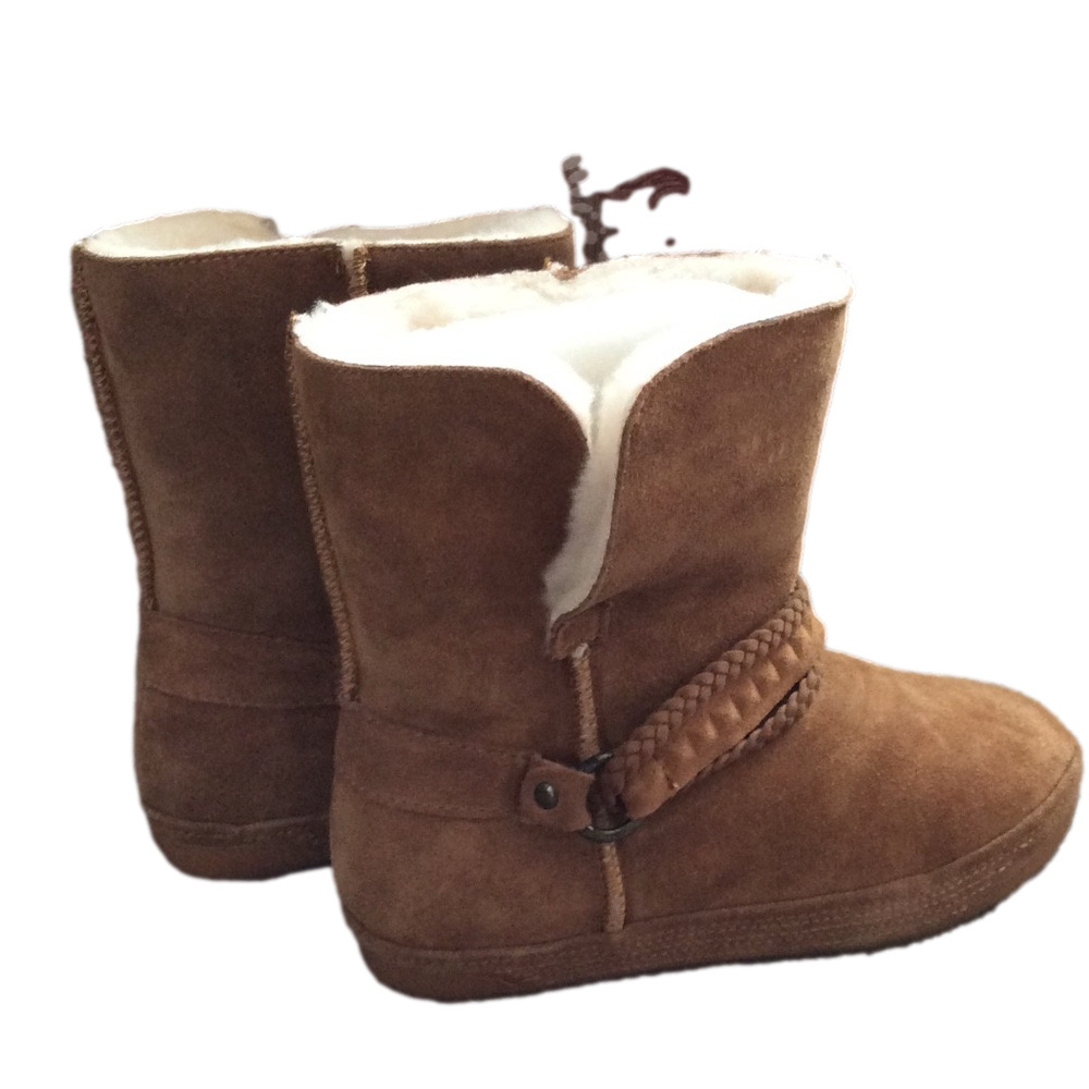 Tara M Brown Winter Zoe Boots Size 7 New In Box.